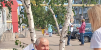 Калининская центральная  библиотека поздравила горожан с Днём Государственного флага РФ - Газета Народная трибуна